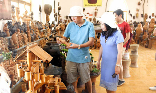 Hà Nội hỗ trợ xây dựng thương hiệu làng nghề năm 2017