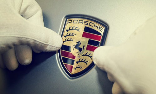 Các mẫu quảng cáo báo in ấn tượng nhất về hãng xe Porsche