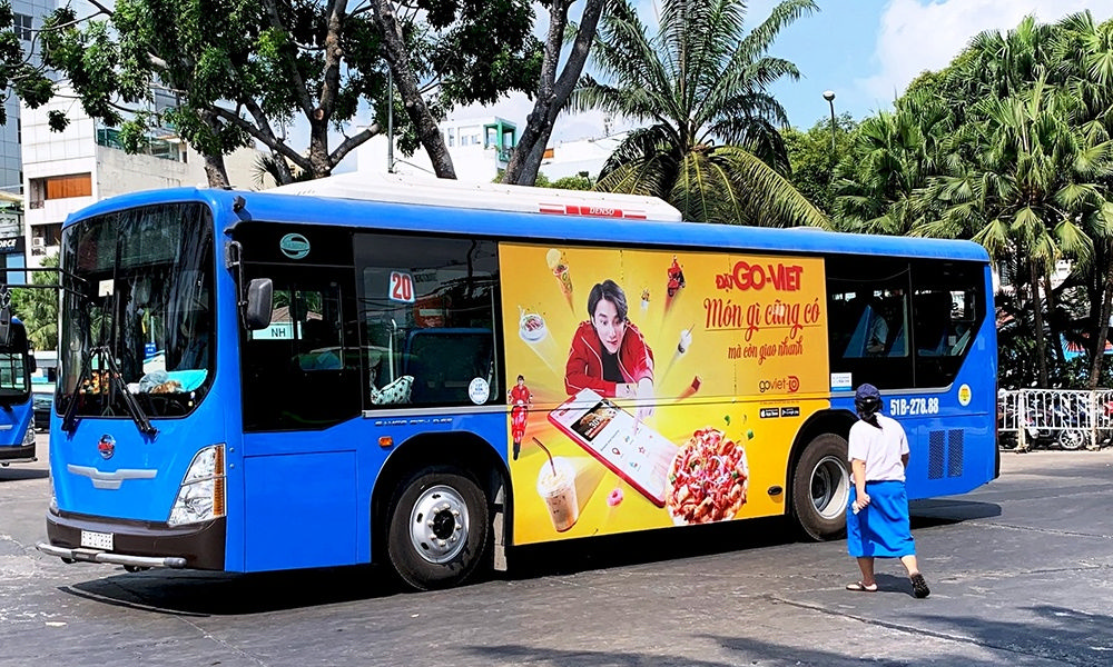 Vì sao quảng cáo trên xe buýt TP HCM ế khách?