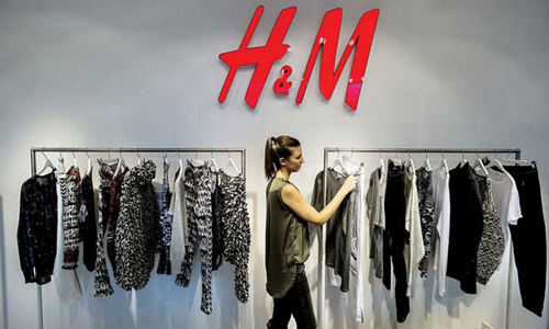 H&M và chiến lược tiếp thị "vô tình" lộ mẫu thiết kế