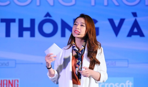 Nghệ sĩ Việt làm giàu từ YouTube, Facebook