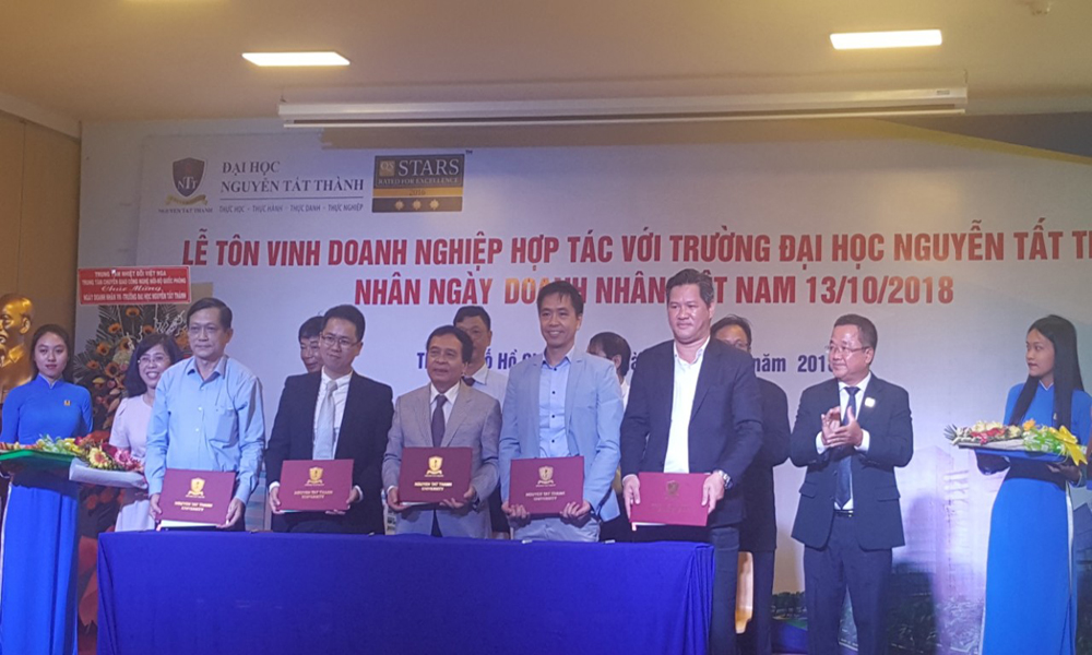 Các DN và Hội QC Tp.HCM ký kết thoả thuận hợp tác đào tạo, cung cấp nguồn nhân lực