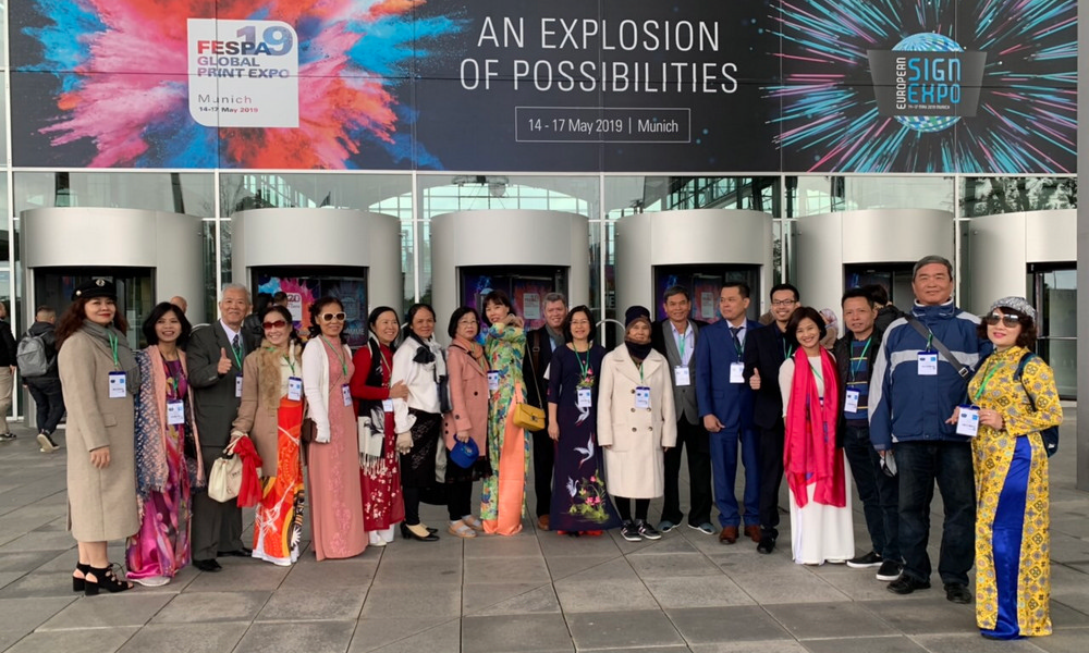 Đoàn doanh nhân VAA tham dự Triển lãm FESPA Quốc tế 2019 tại Munich, Đức