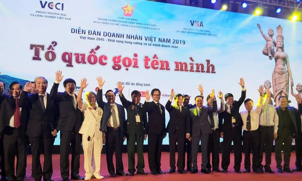 Đoàn doanh nhân hội viên VAA tham dự Diễn đoàn Doanh nhân 2019 do VCCI tổ chức