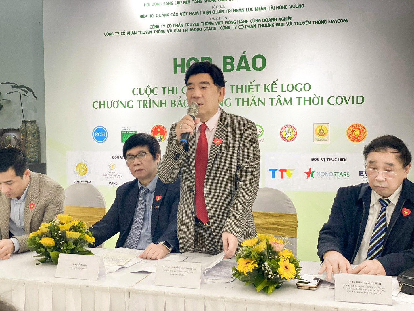 Họp báo phát động Cuộc thi thiết kế Logo Quốc tế "Chương trình Bảo dưỡng thân tâm thời Covid"