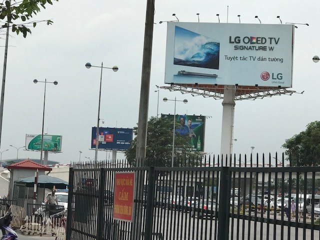 Chấn chỉnh "loạn" quảng cáo!