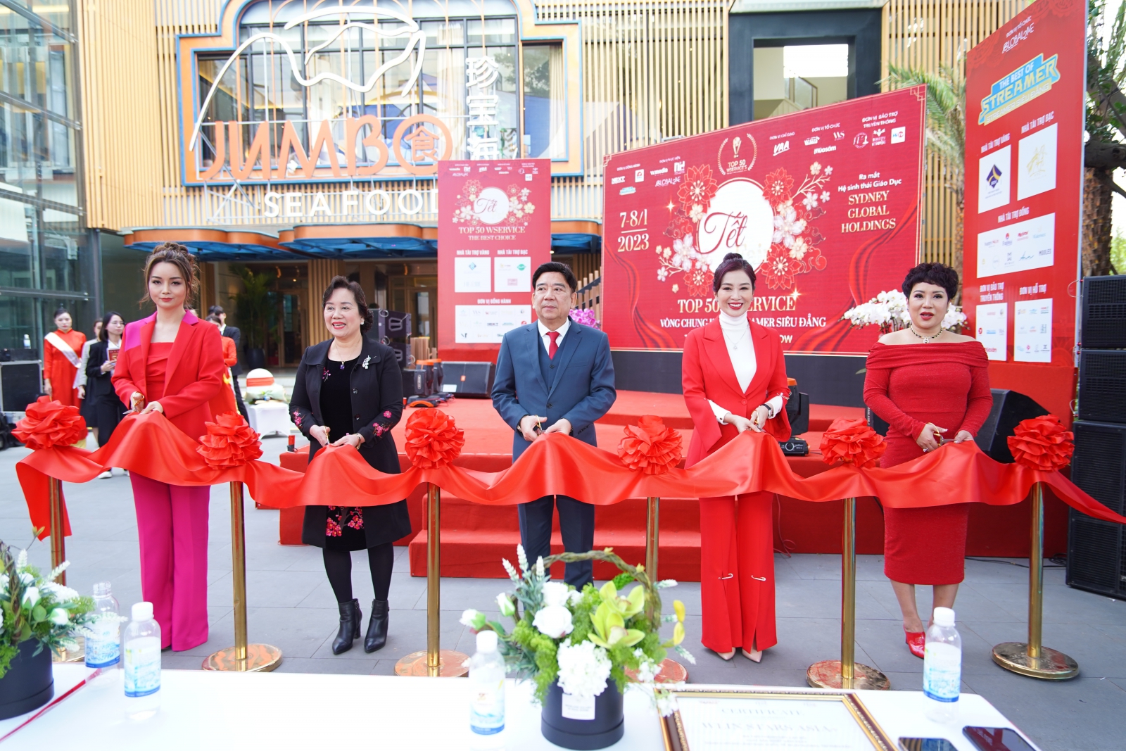 WLIN Global tổ chức Tết Fair 2023 - Trao giải Top 50 Doanh nghiệp được WService tin dùng