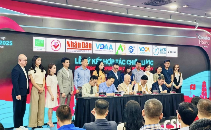 Hiệp hội Quảng cáo Việt Nam và TikTok Việt Nam ký kết hợp tác chiến lược giai đoạn 2025 - 2027