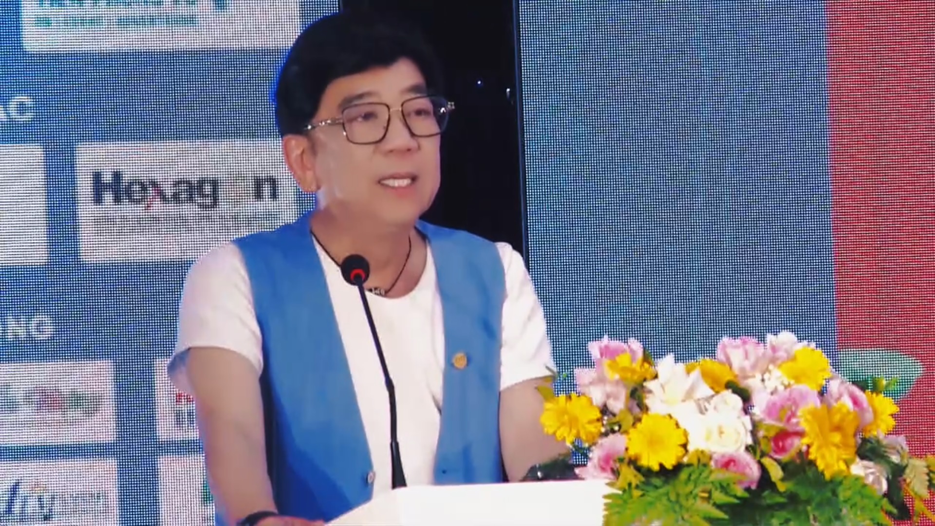 Chủ tịch Hiệp hội Quảng cáo Việt Nam chúc mừng Đại hội Hiệp hội Quảng cáo TP Đà Nẵng lần thứ IV diễn ra thành công tốt đẹp